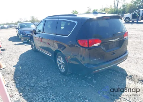 2017 Chrysler Pacifica Touring-L из США, поврежденный, VIN 2C4RC1BG4HR668027